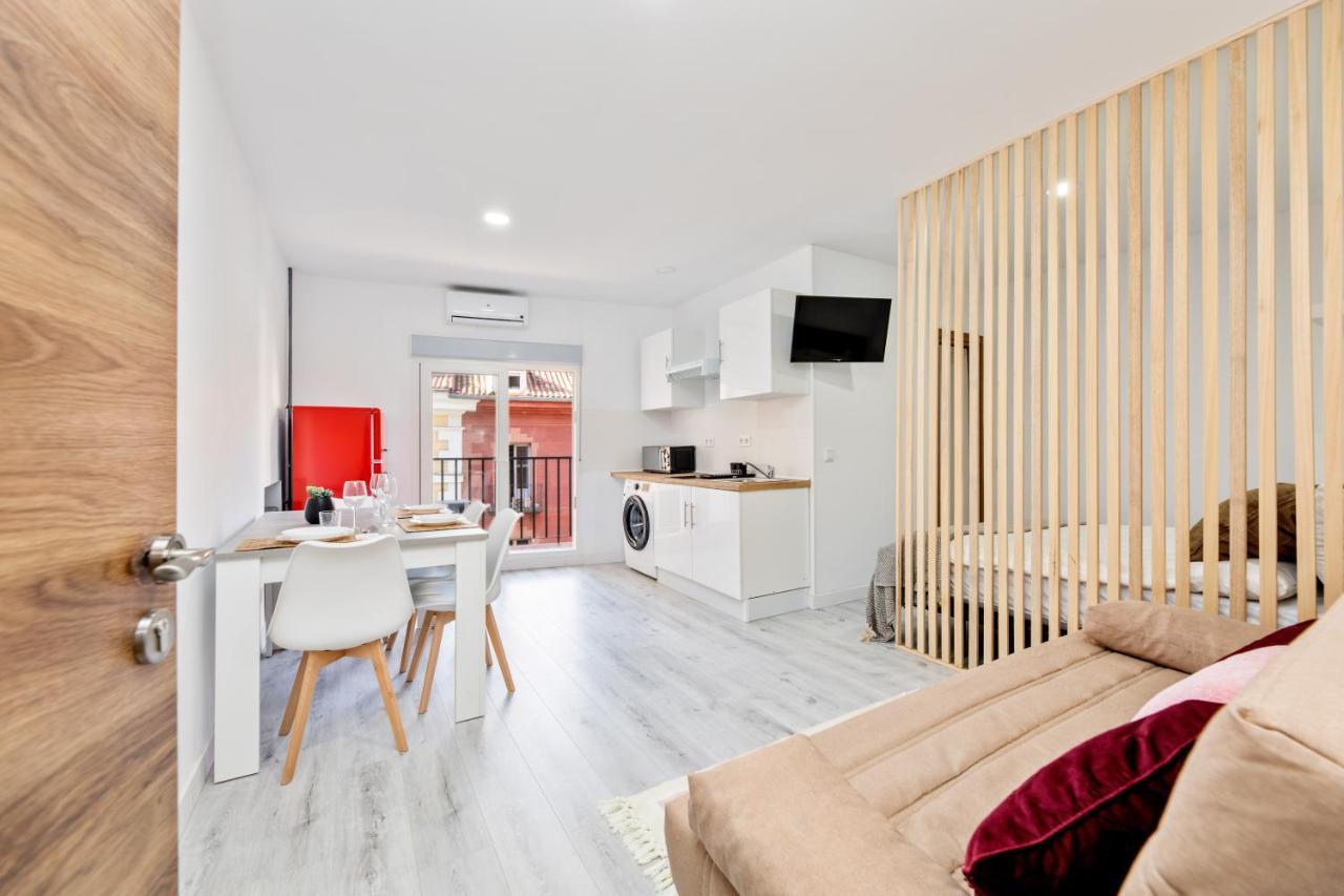 Los Apartamentos Jacinto Benavente Centro مدريد المظهر الخارجي الصورة
