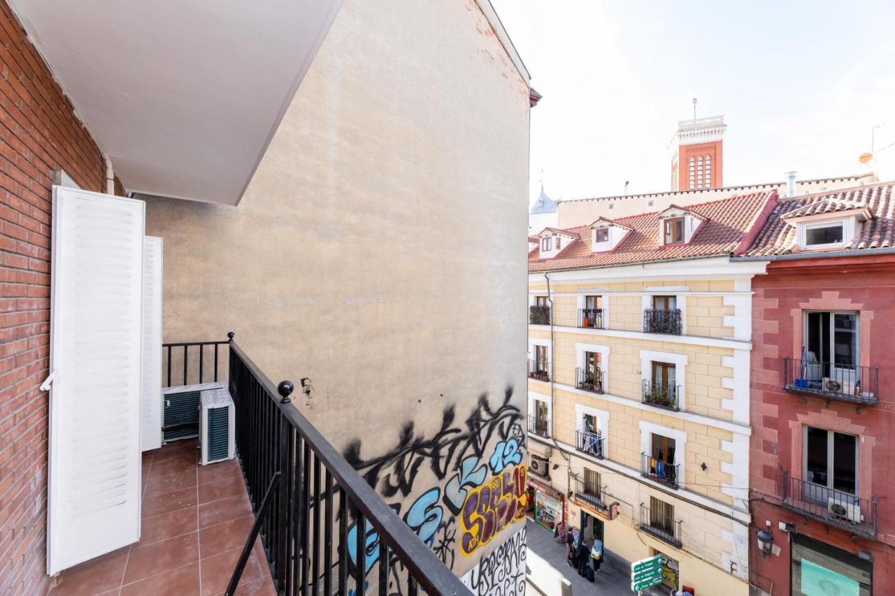 Los Apartamentos Jacinto Benavente Centro مدريد المظهر الخارجي الصورة