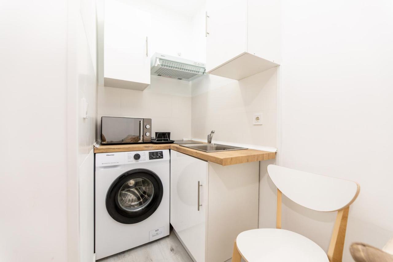 Los Apartamentos Jacinto Benavente Centro مدريد المظهر الخارجي الصورة