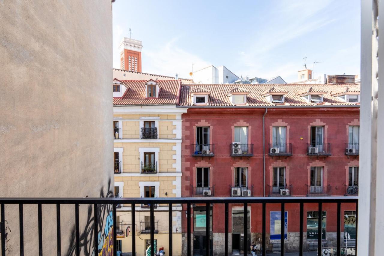 Los Apartamentos Jacinto Benavente Centro مدريد المظهر الخارجي الصورة