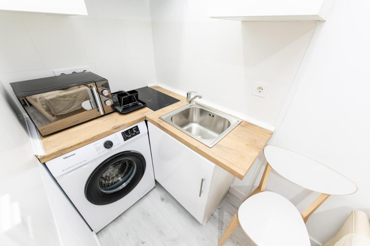 Los Apartamentos Jacinto Benavente Centro مدريد المظهر الخارجي الصورة