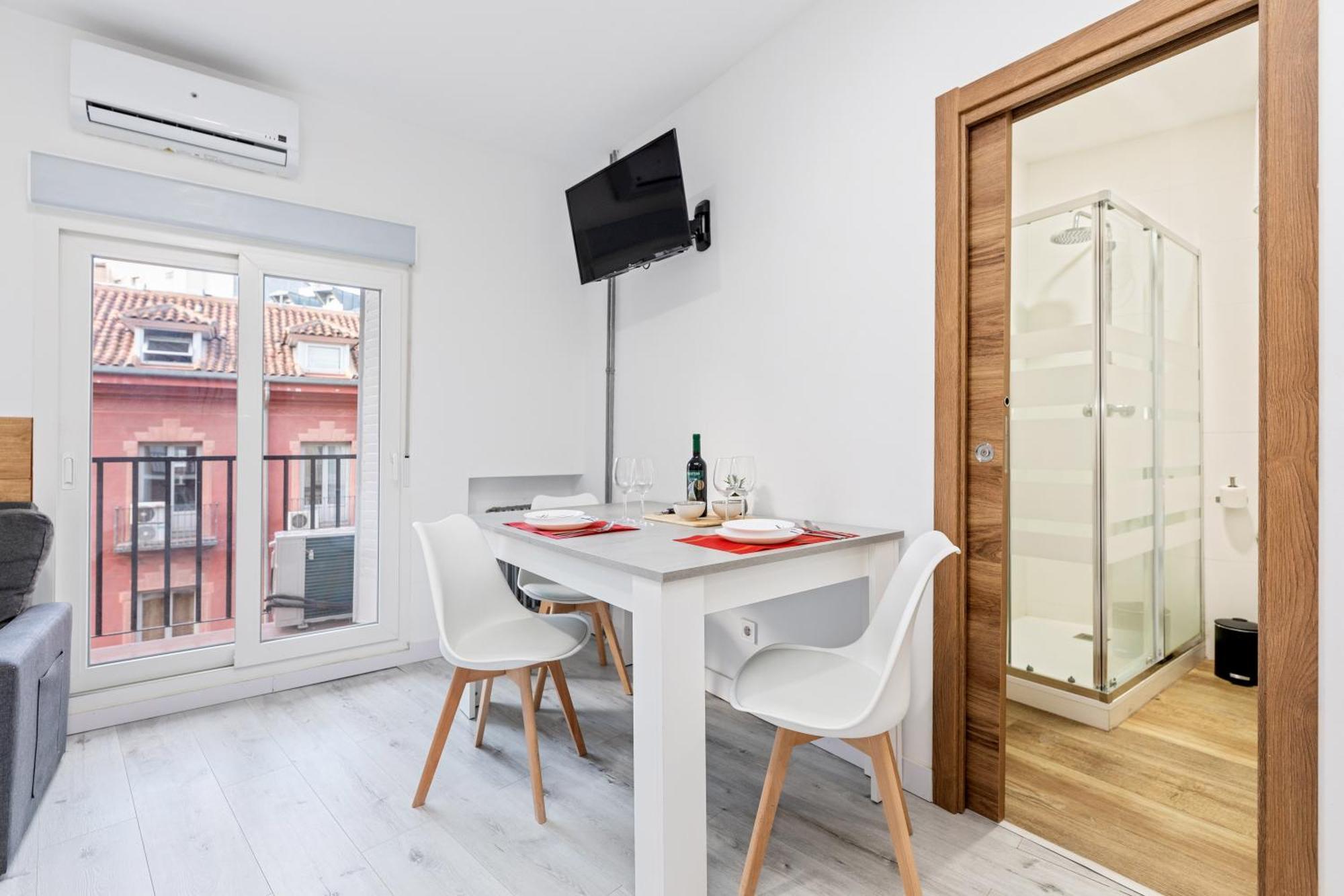 Los Apartamentos Jacinto Benavente Centro مدريد المظهر الخارجي الصورة
